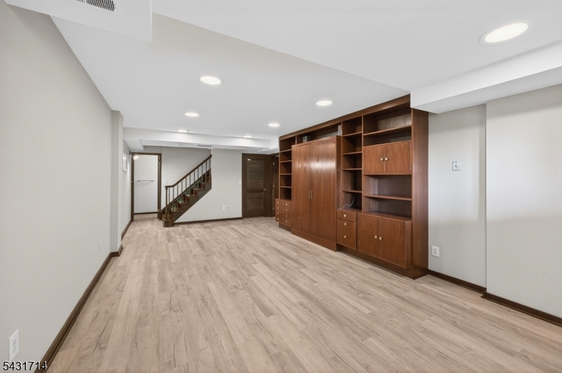 1530 Mountain Top Road Bridgewater, NJ 08807 - Photo 35 of 50