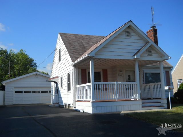 1109 Nuttman Avenue Decatur, IN 46733 - Photo 2 of 4