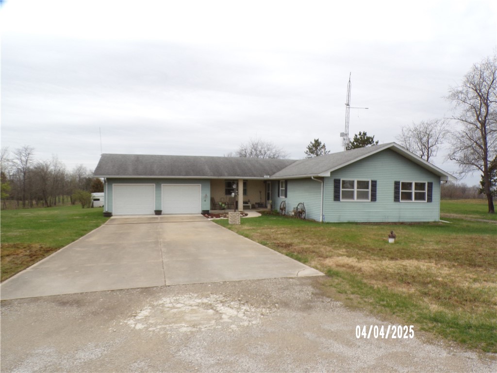 865 West Grove Road Decatur, IL 62521 - Photo 1 of 1