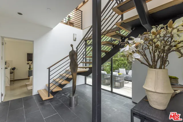 $2,880,000 | 520 Broadway Street, Venice, CA 90291