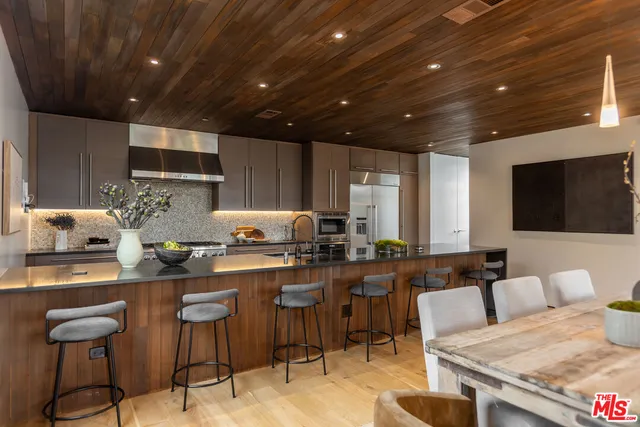 $2,880,000 | 520 Broadway Street, Venice, CA 90291