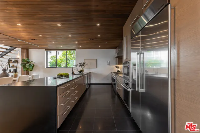 $2,880,000 | 520 Broadway Street, Venice, CA 90291