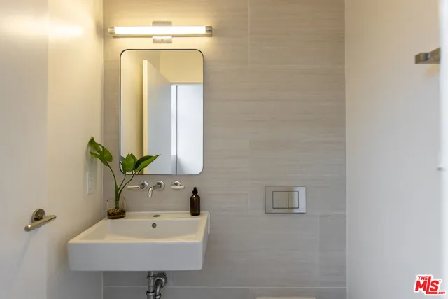 $2,880,000 | 520 Broadway Street, Venice, CA 90291