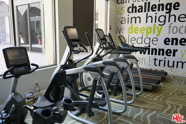 $2,966 | 151 East Holly Street, Unit 4108, Pasadena, CA 91103