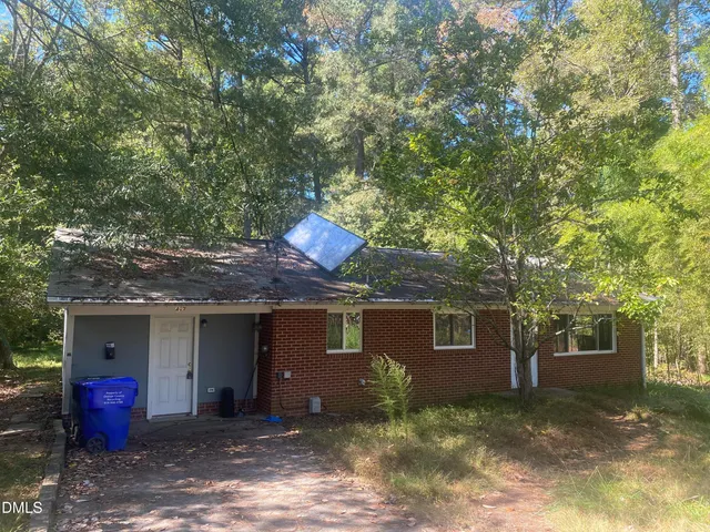 $425,000 | 409 Lindsay Street, Carrboro, NC 27510