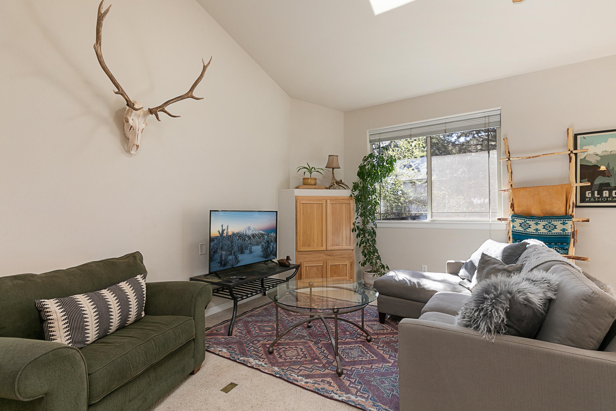 20871 Nova Loop Bend, OR 97701 - Photo 6 of 17 2021_04_20_20781_nova_loop-5