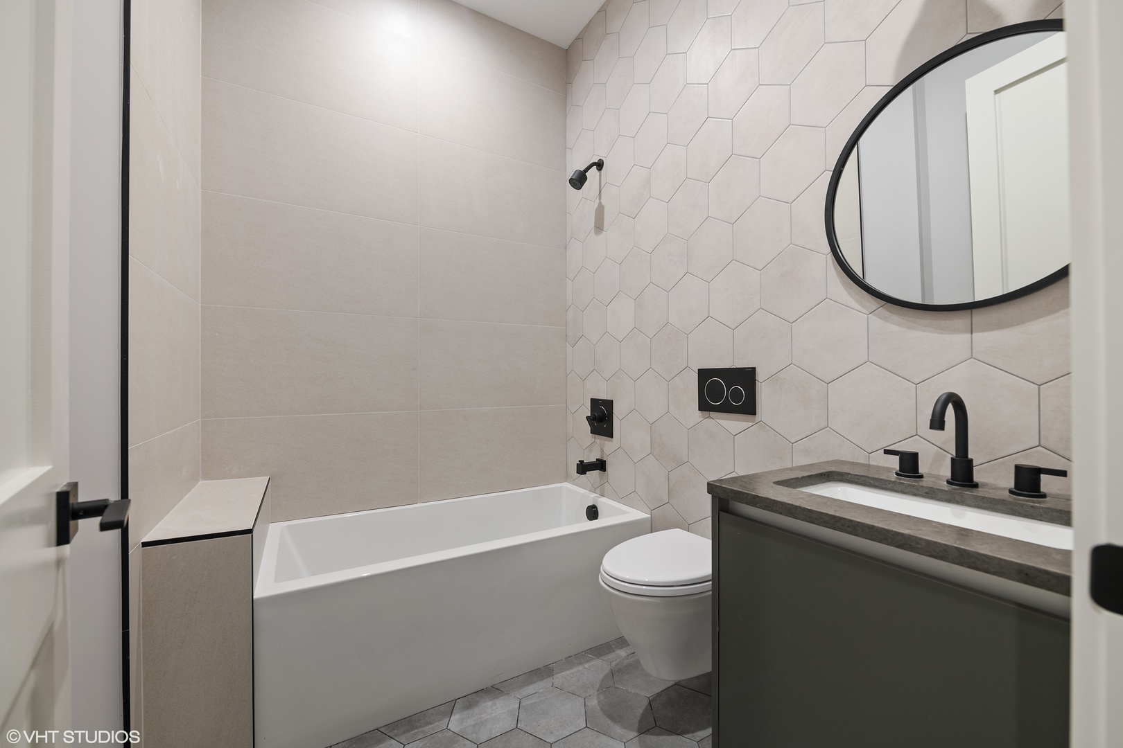 1446 West Chestnut Street, Unit 2 Chicago, IL 60642 - Photo 15 of 16