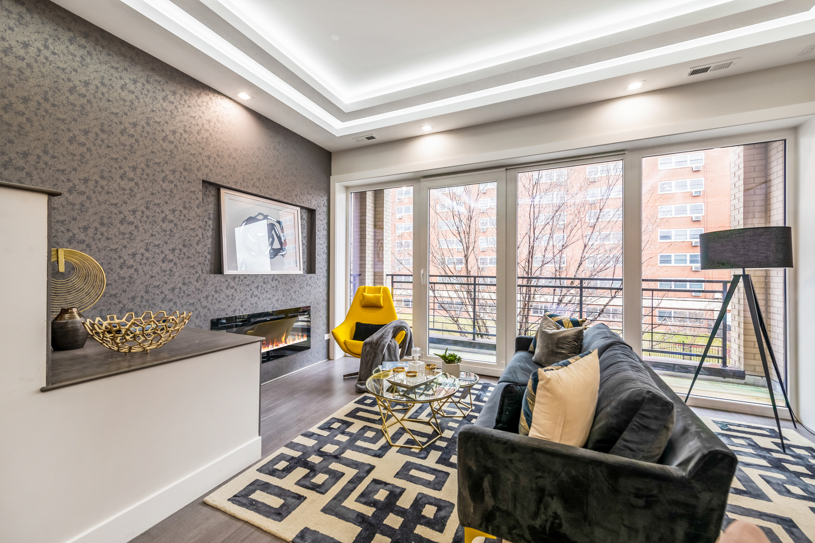 1446 West Chestnut Street, Unit 2 Chicago, IL 60642 - Photo 3 of 16