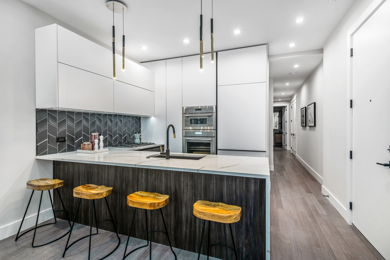 1446 West Chestnut Street, Unit 2 Chicago, IL 60642 - Photo 9 of 16