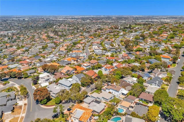 $10,995 | 221 VÃa Alameda, Redondo Beach, CA 90277