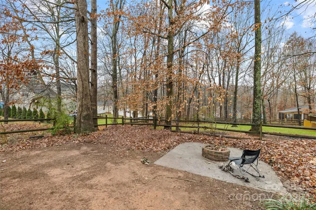 $365,000 | 115 Spring Lake Drive, Troutman, NC 28166