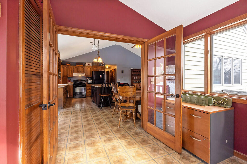 3530 Middle Road Sidney, ME 04330 - Photo 24 of 51 21_BP5A0057_DxO_mls