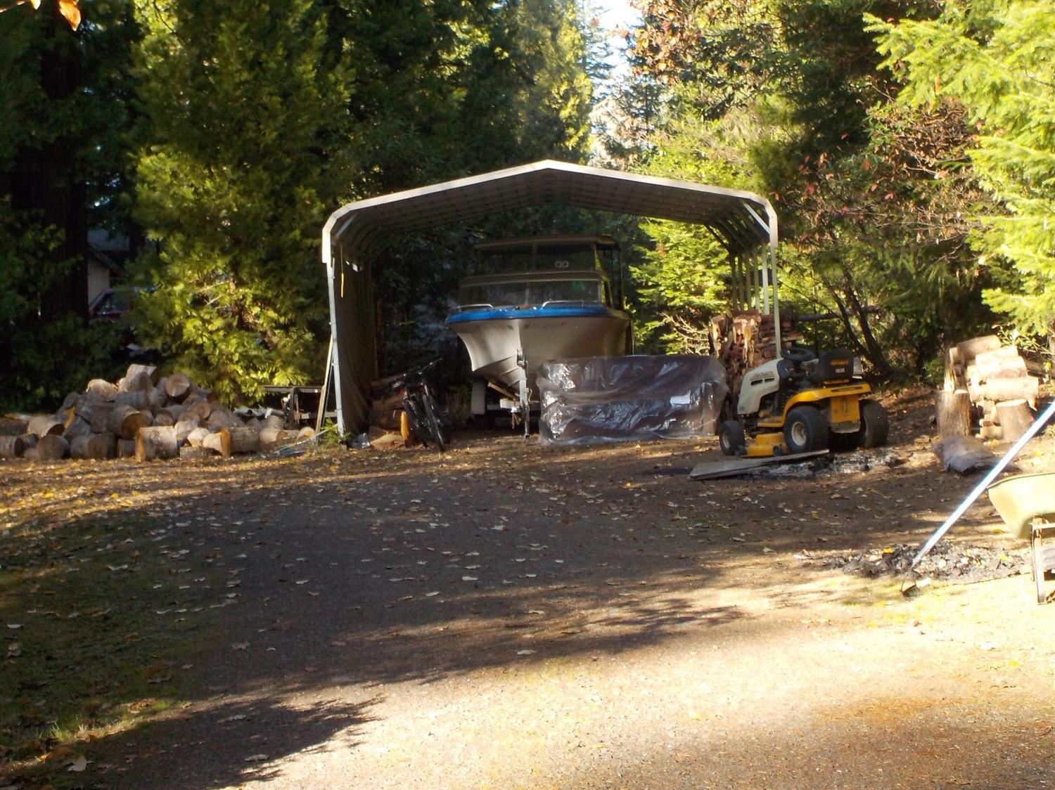341 Red Blanket Road Prospect, OR 97536 - Photo 4 of 19 In back of the home this good sized meta