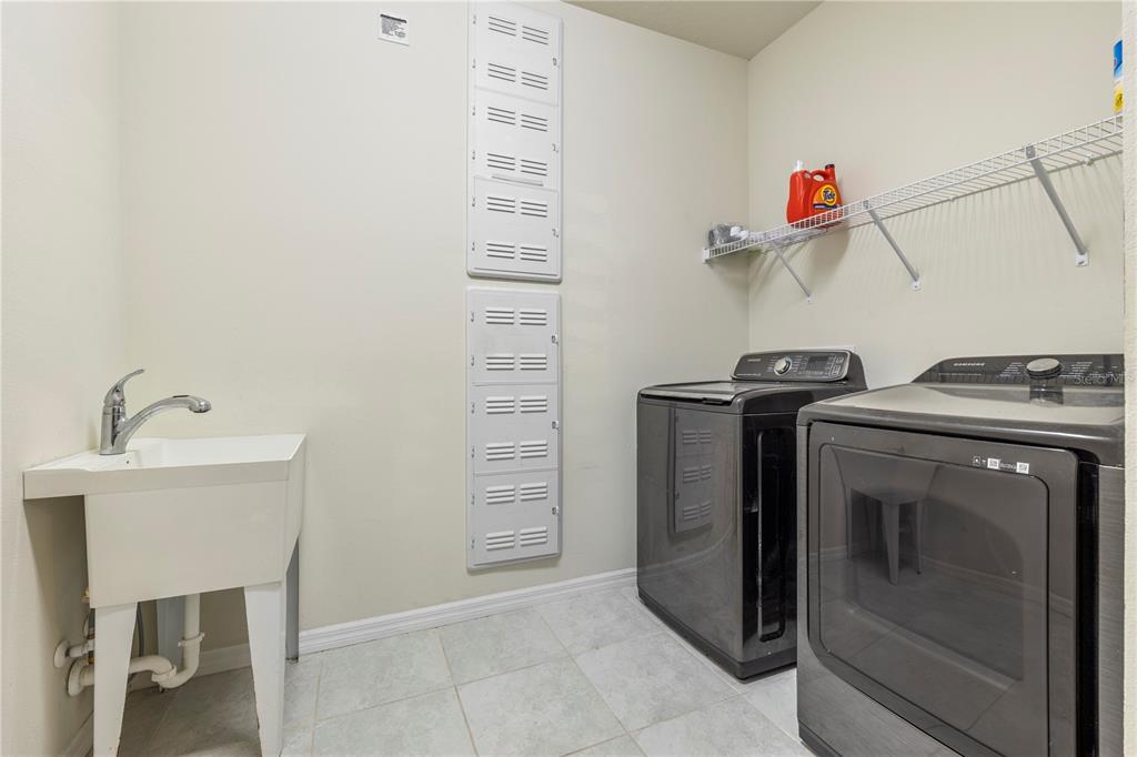 7618 Pool Compass Loop Wesley Chapel, FL 33545 - Photo 14 of 80