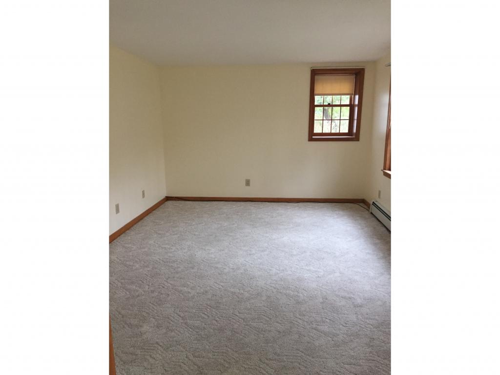 6 Flintlock Road Salem, NH 03079 - Photo 22 of 29