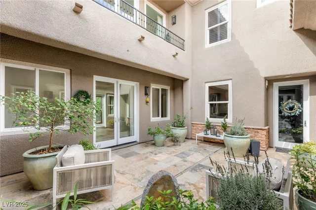 $2,000,000 | 631 Coriander Canyon Court, Las Vegas, NV 89138