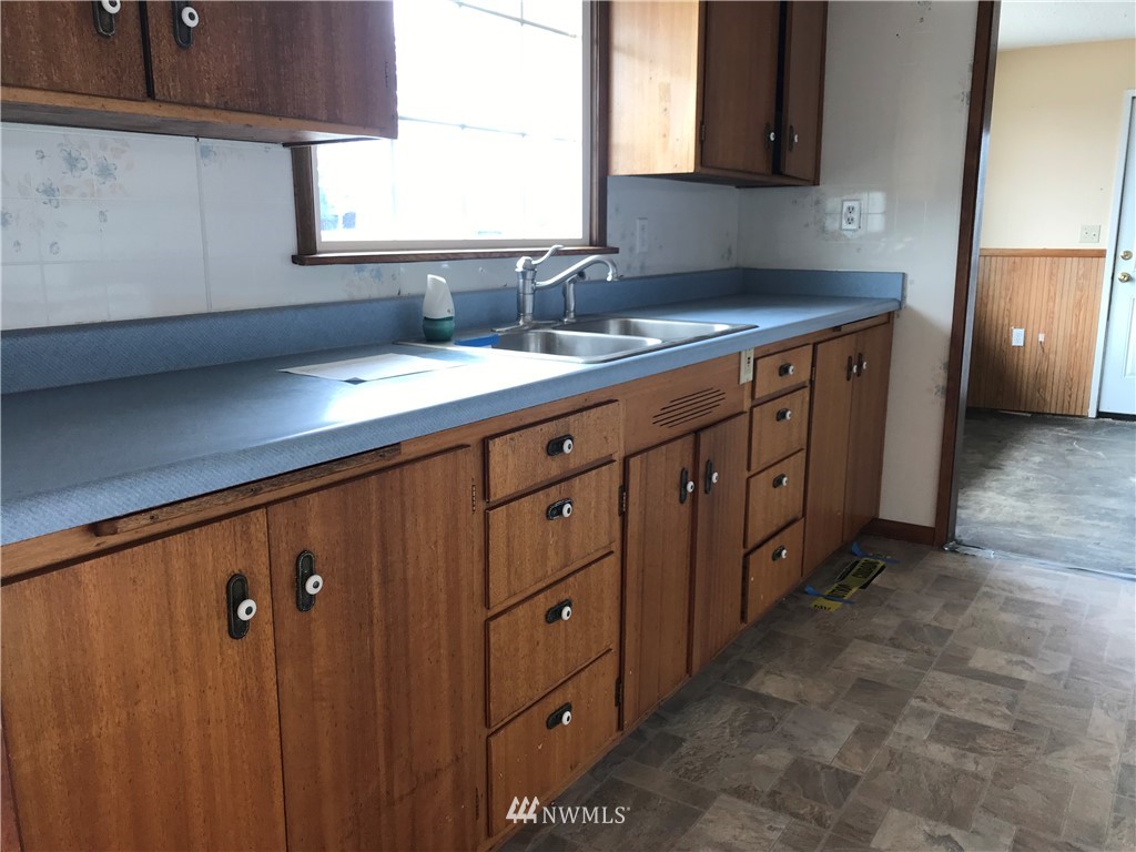 274 North Dale Road Moses Lake, WA 98837 - Photo 7 of 13 Gallery Image 7