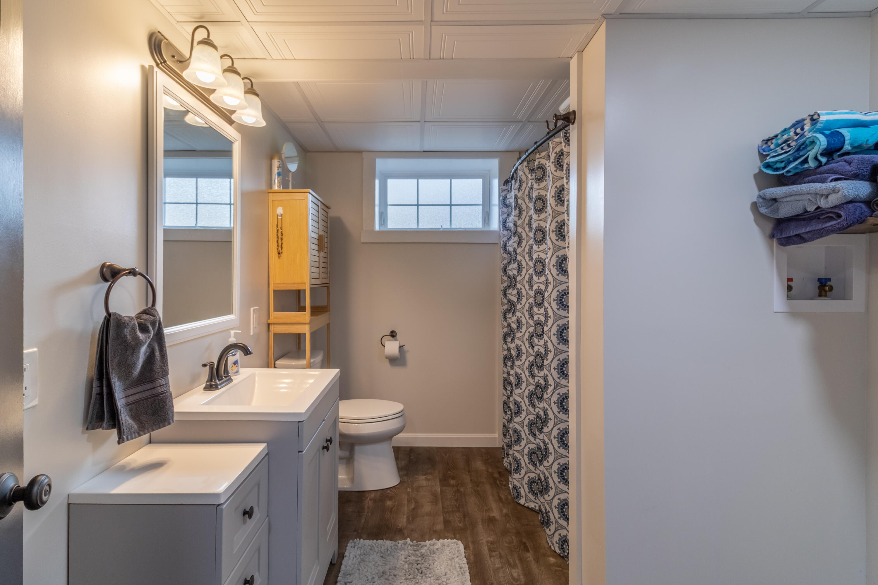 593 North Chester Road Lincoln, ME 04457 - Photo 82 of 104 593 N Chester Road Interiors-40
