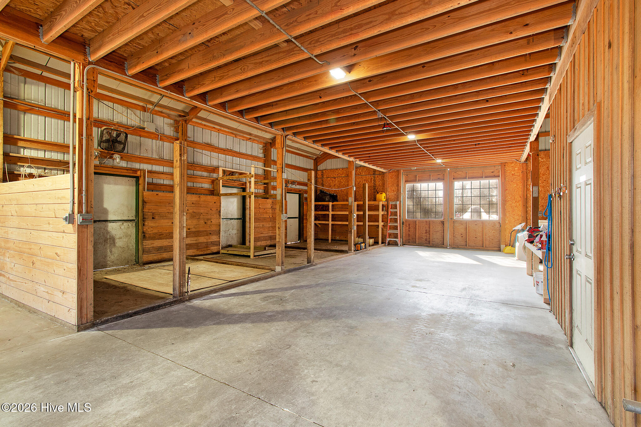 820 Laurel Road Beaufort, NC 28516 - Photo 21 of 33 Barn Interior