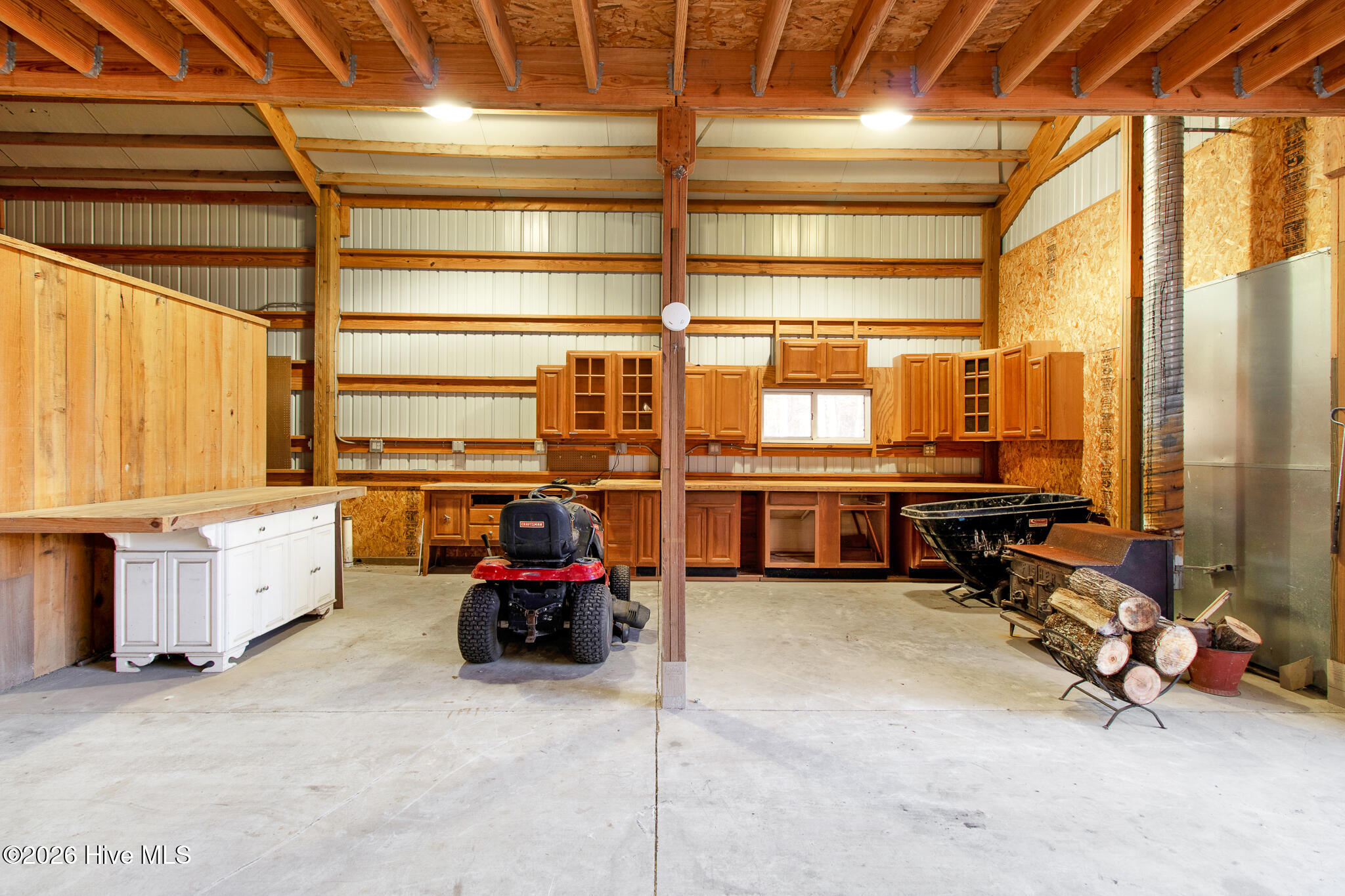 820 Laurel Road Beaufort, NC 28516 - Photo 22 of 33 Barn Interior