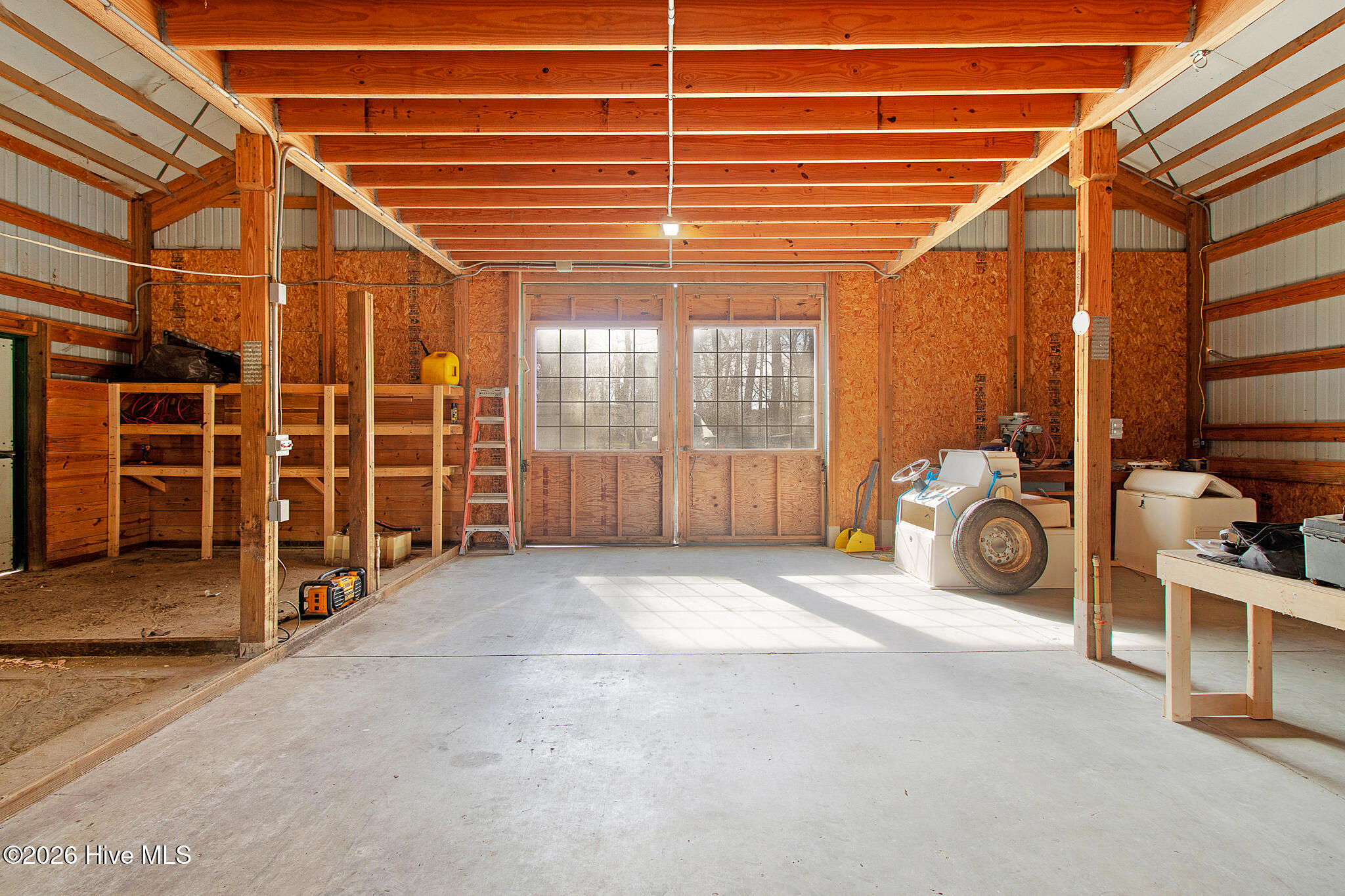 820 Laurel Road Beaufort, NC 28516 - Photo 25 of 33 Barn Interior