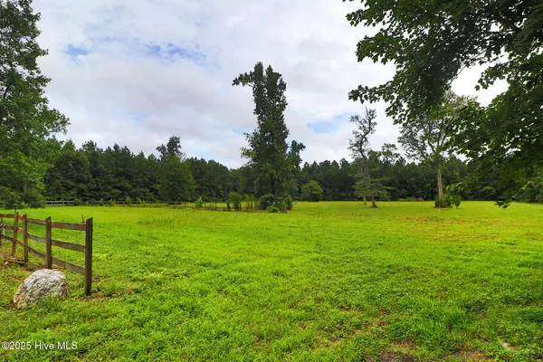 $500,000 | 820 Laurel Road, Beaufort, NC 28516