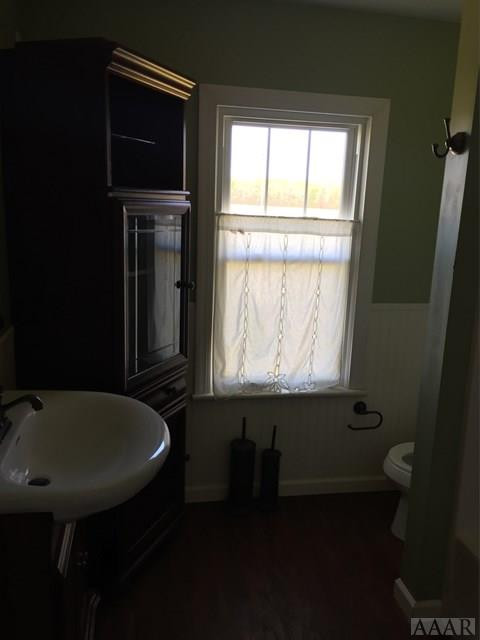 647 North Sandy Hook Road Shawboro, NC 27973 - Photo 16 of 38