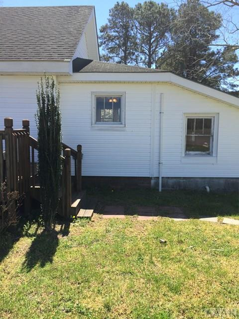 647 North Sandy Hook Road Shawboro, NC 27973 - Photo 5 of 38