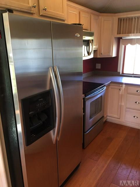 647 North Sandy Hook Road Shawboro, NC 27973 - Photo 9 of 38