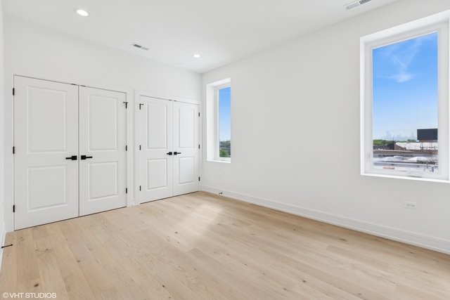 3219 North Elston Court, Unit 2 Chicago, IL 60614 - Photo 9 of 14