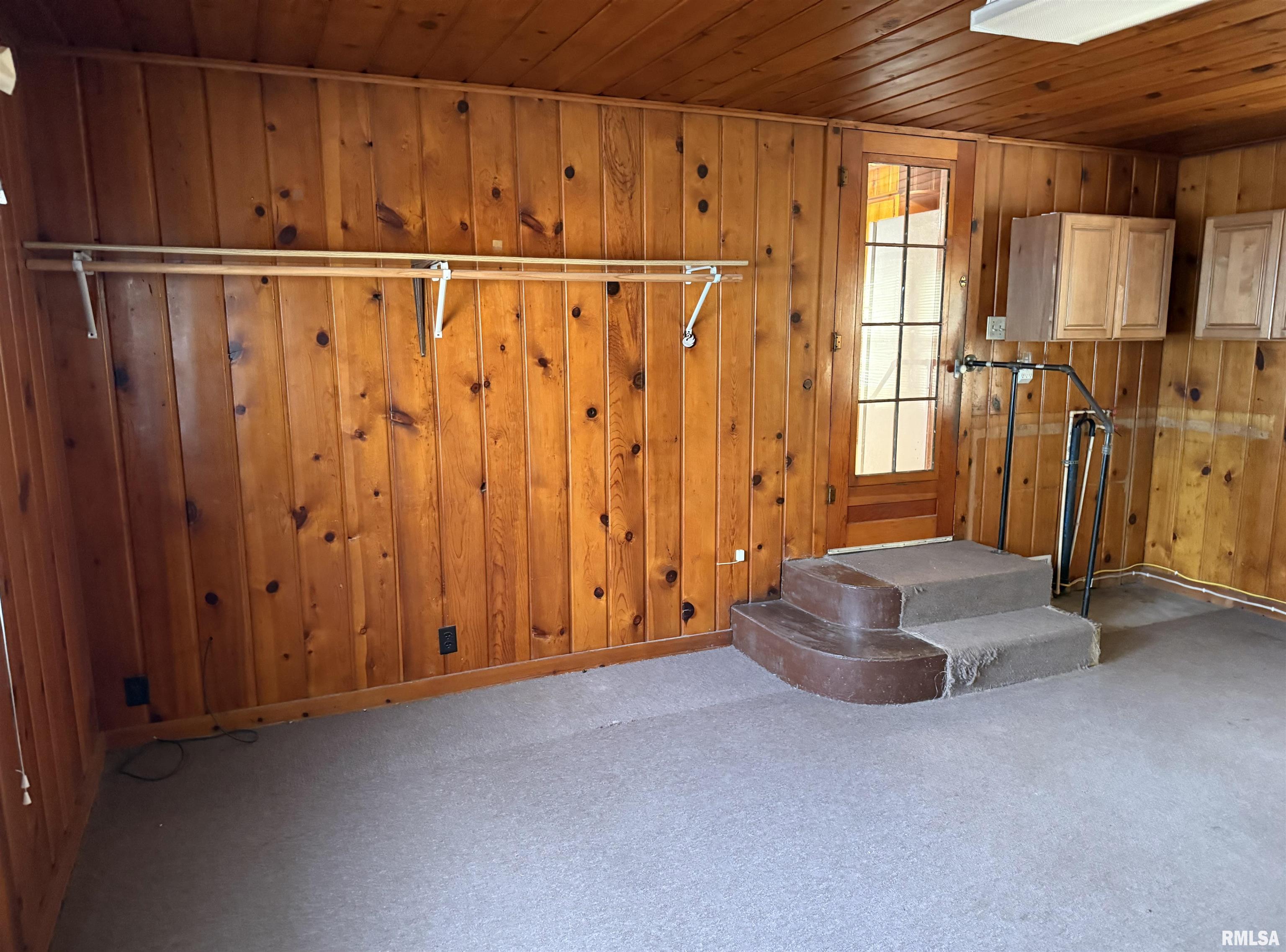 355 West Elm Street Waverly, IL 62692 - Photo 14 of 20