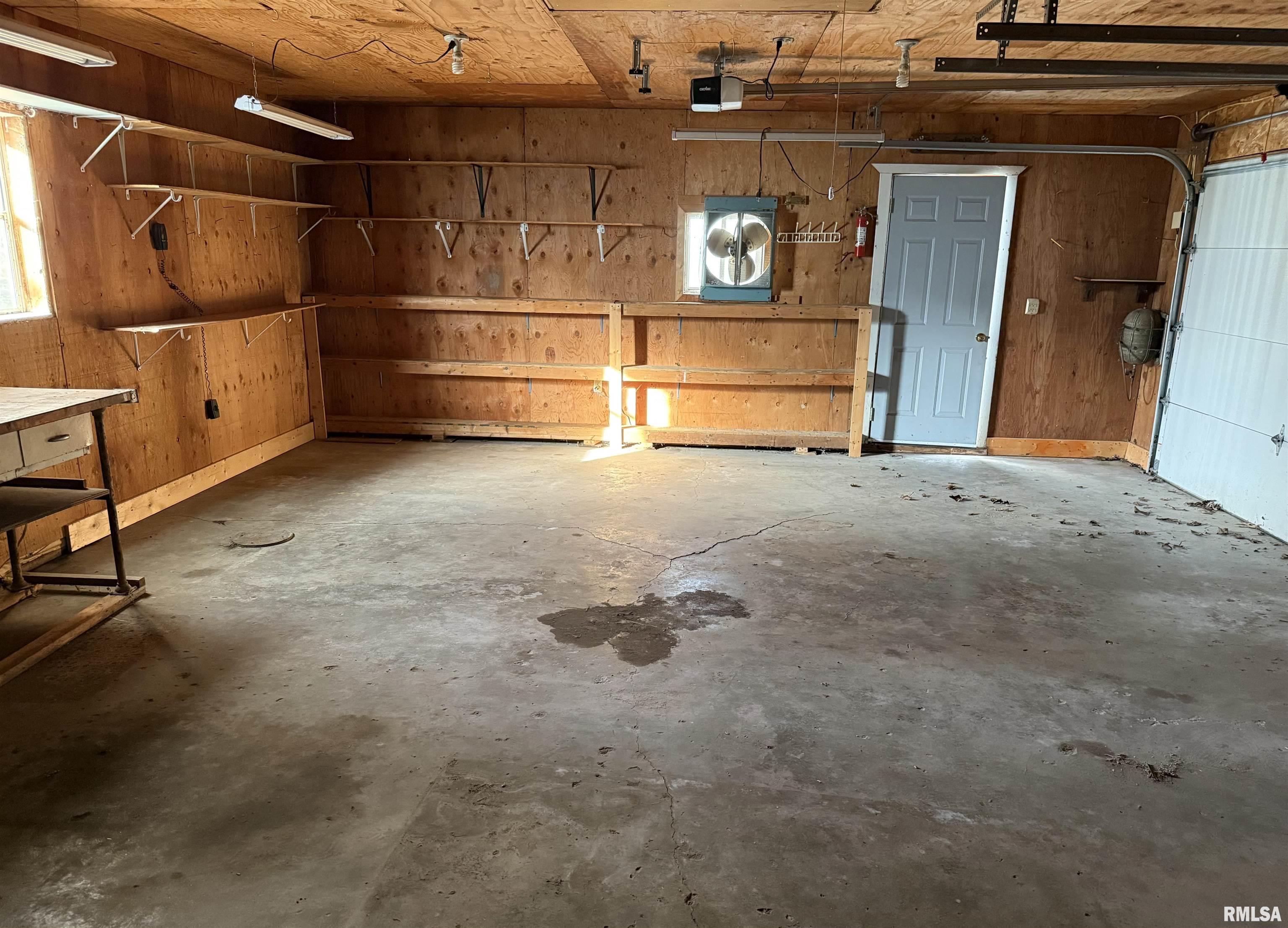 355 West Elm Street Waverly, IL 62692 - Photo 17 of 20