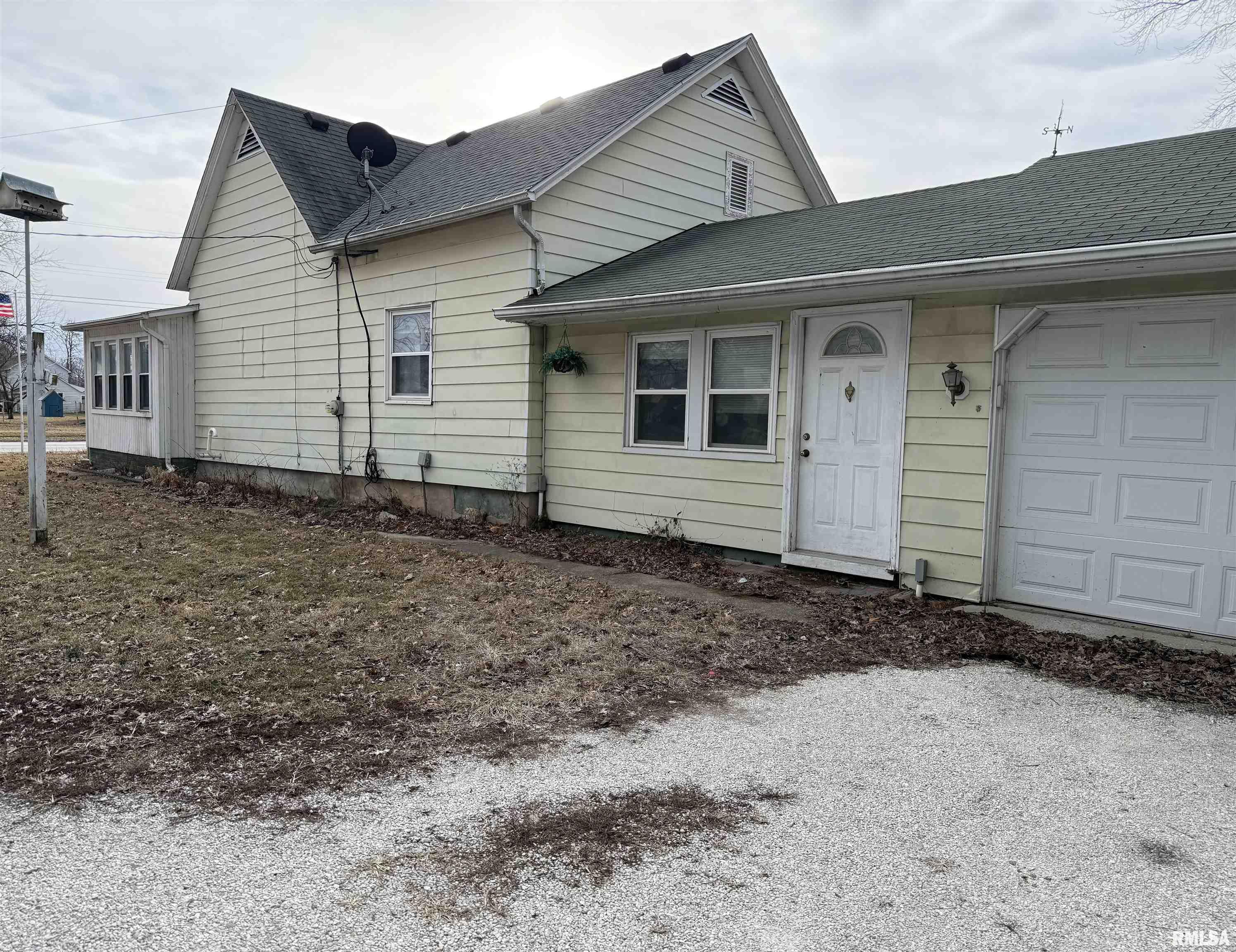 355 West Elm Street Waverly, IL 62692 - Photo 18 of 20