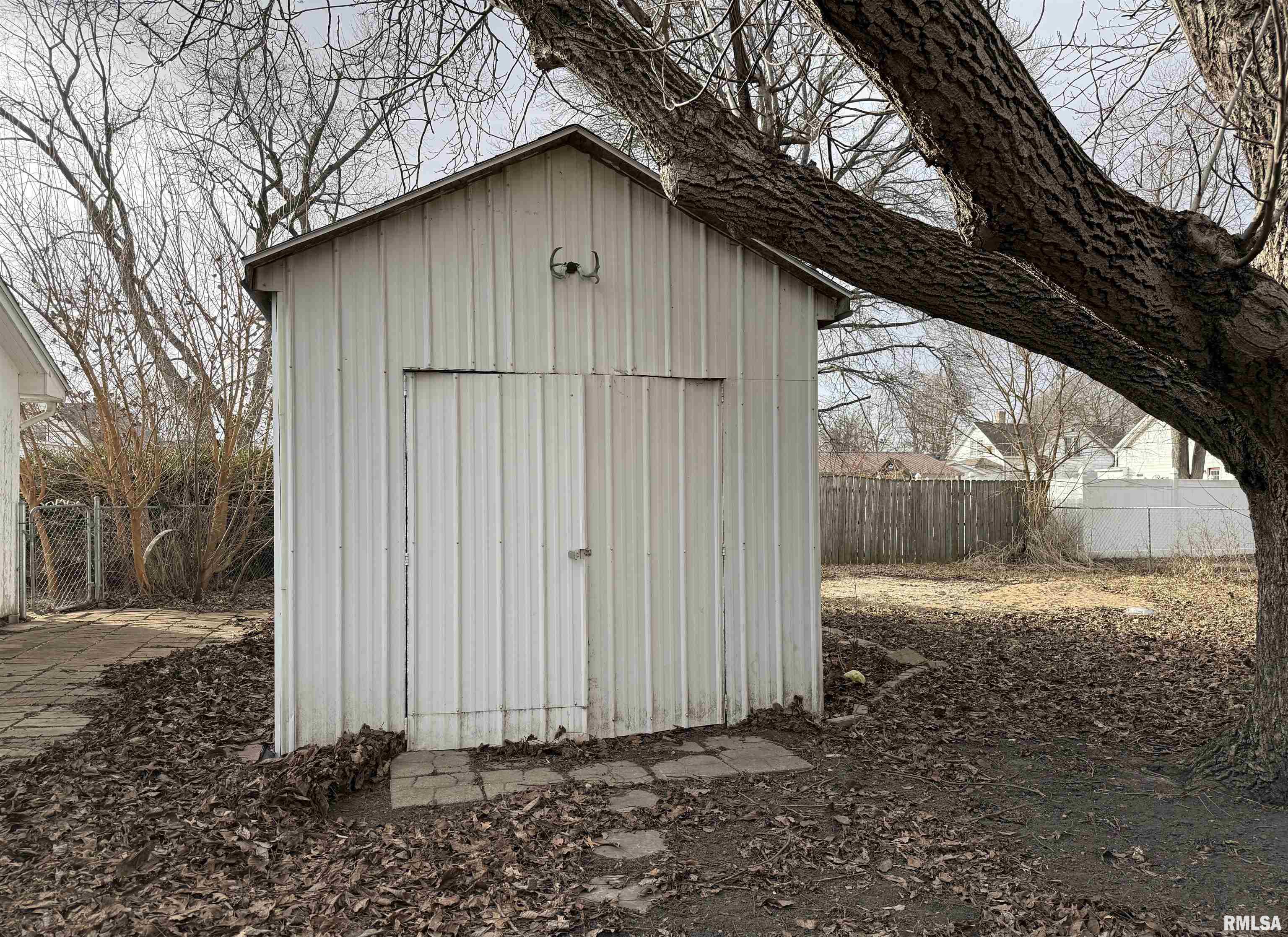 355 West Elm Street Waverly, IL 62692 - Photo 20 of 20