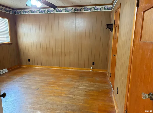 $77,000 | 355 West Elm Street, Waverly, IL 62692