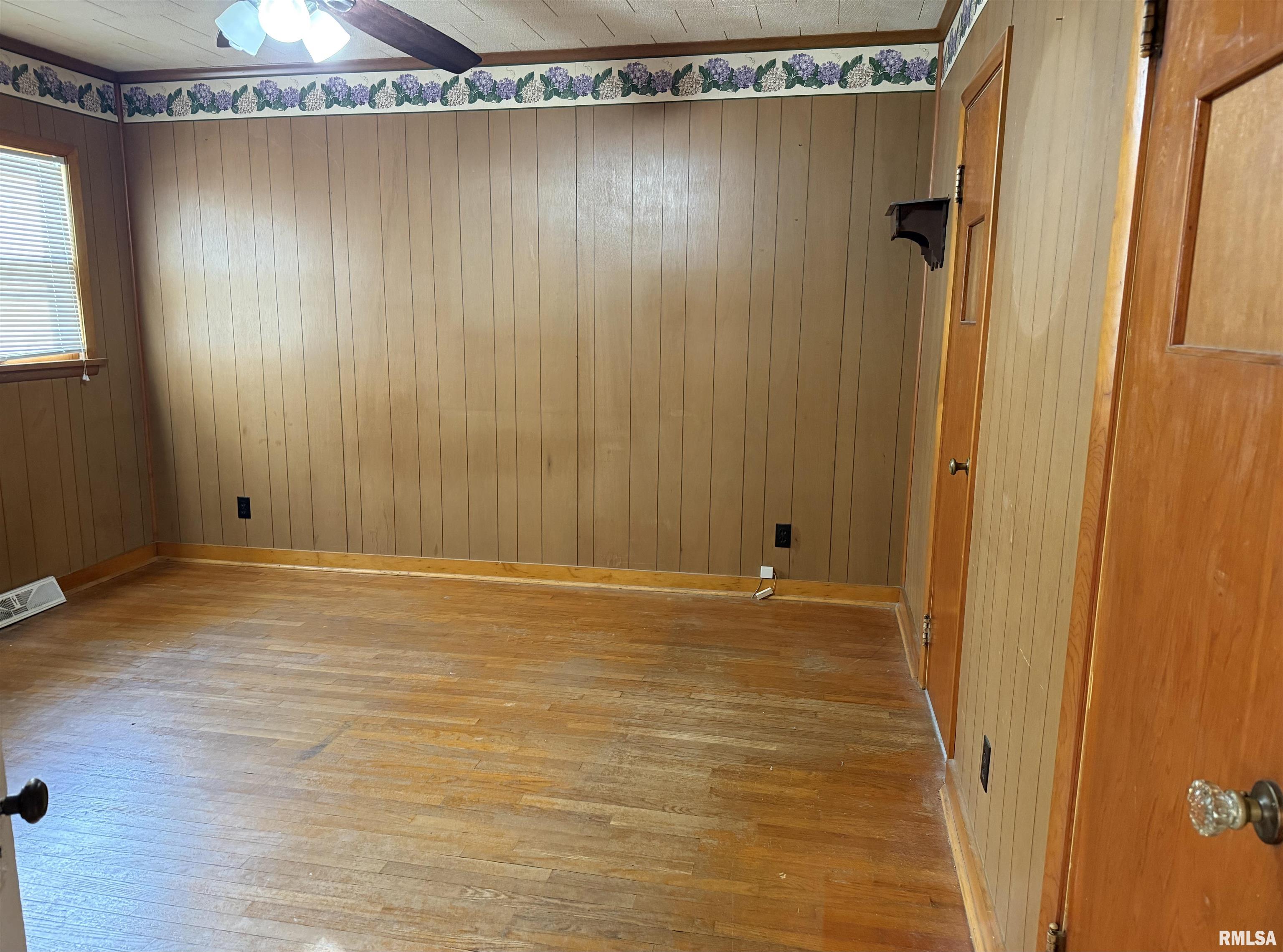 355 West Elm Street Waverly, IL 62692 - Photo 7 of 20