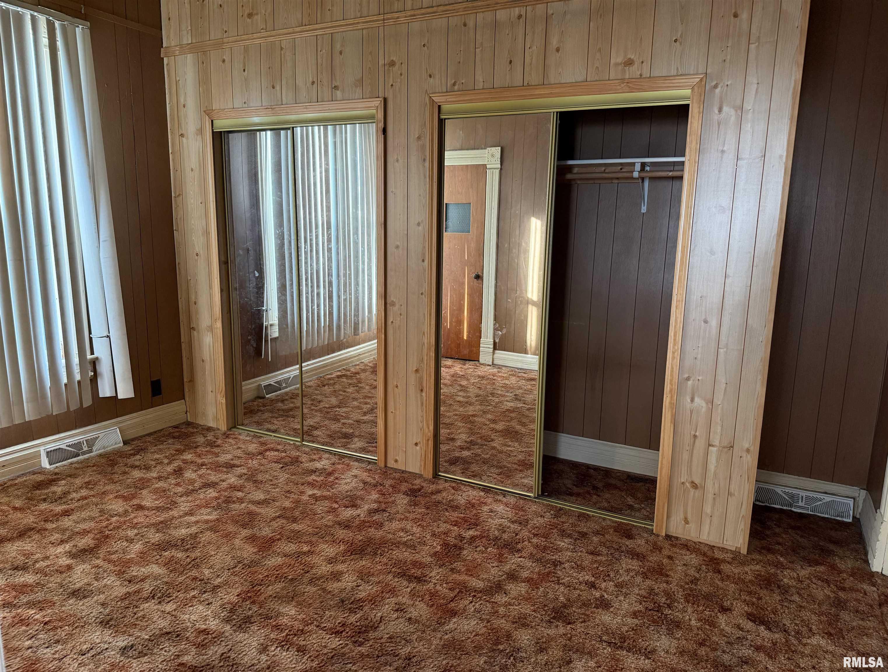 355 West Elm Street Waverly, IL 62692 - Photo 9 of 20