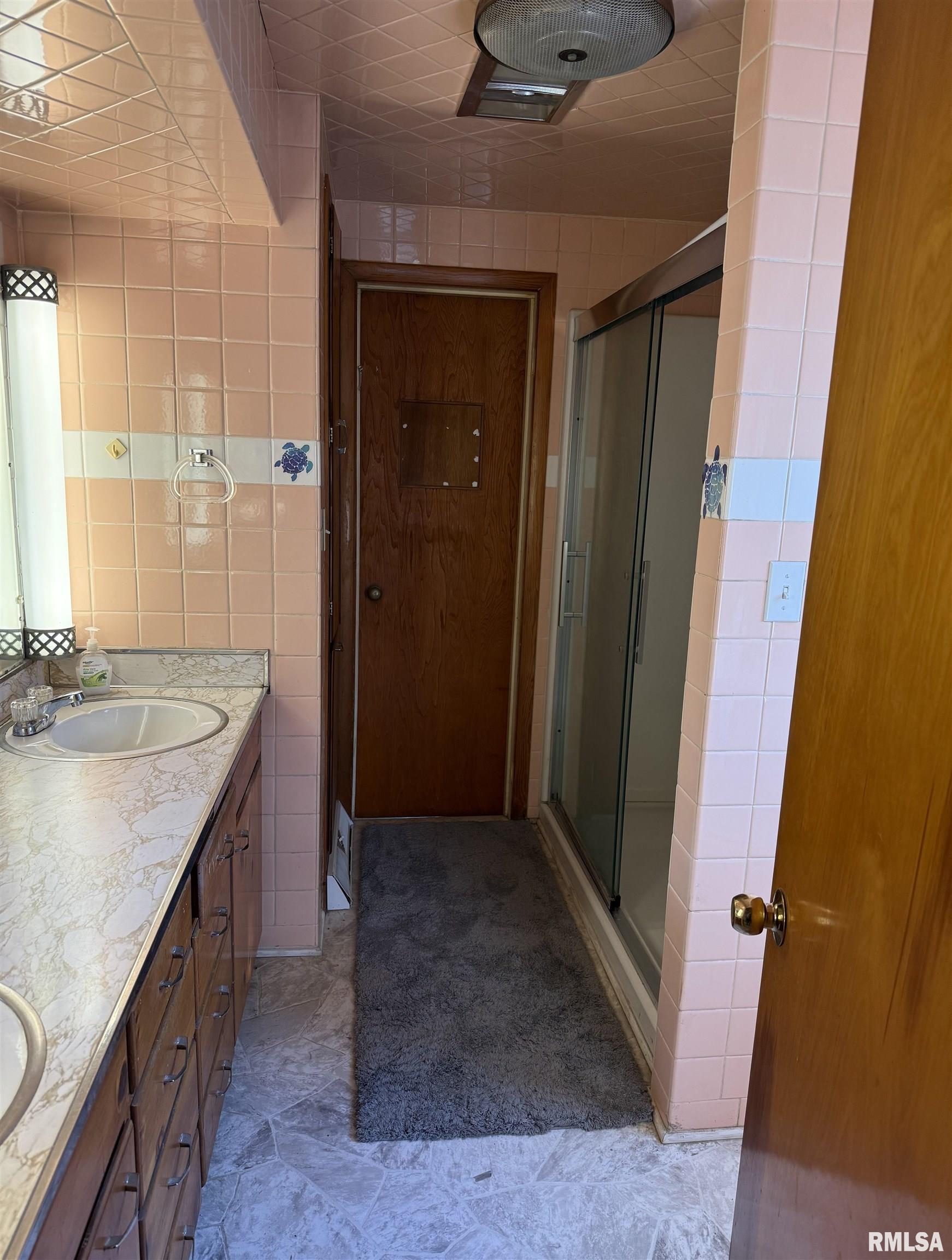 355 West Elm Street Waverly, IL 62692 - Photo 10 of 20