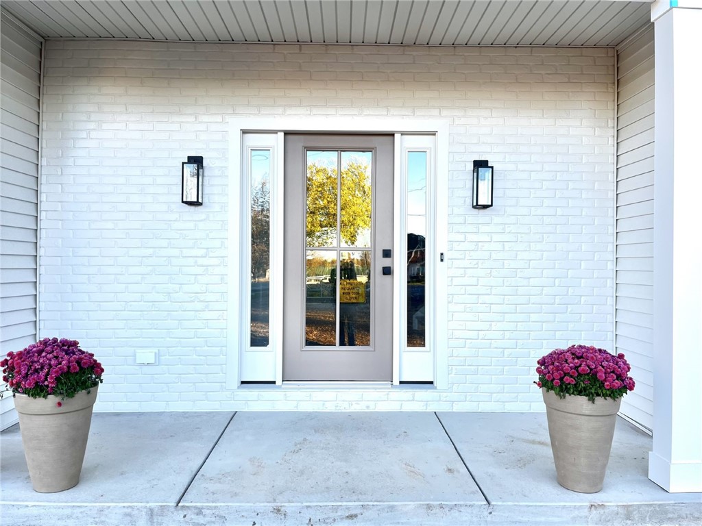 9767 Greiner Road Clarence, NY 14031 - Photo 2 of 36