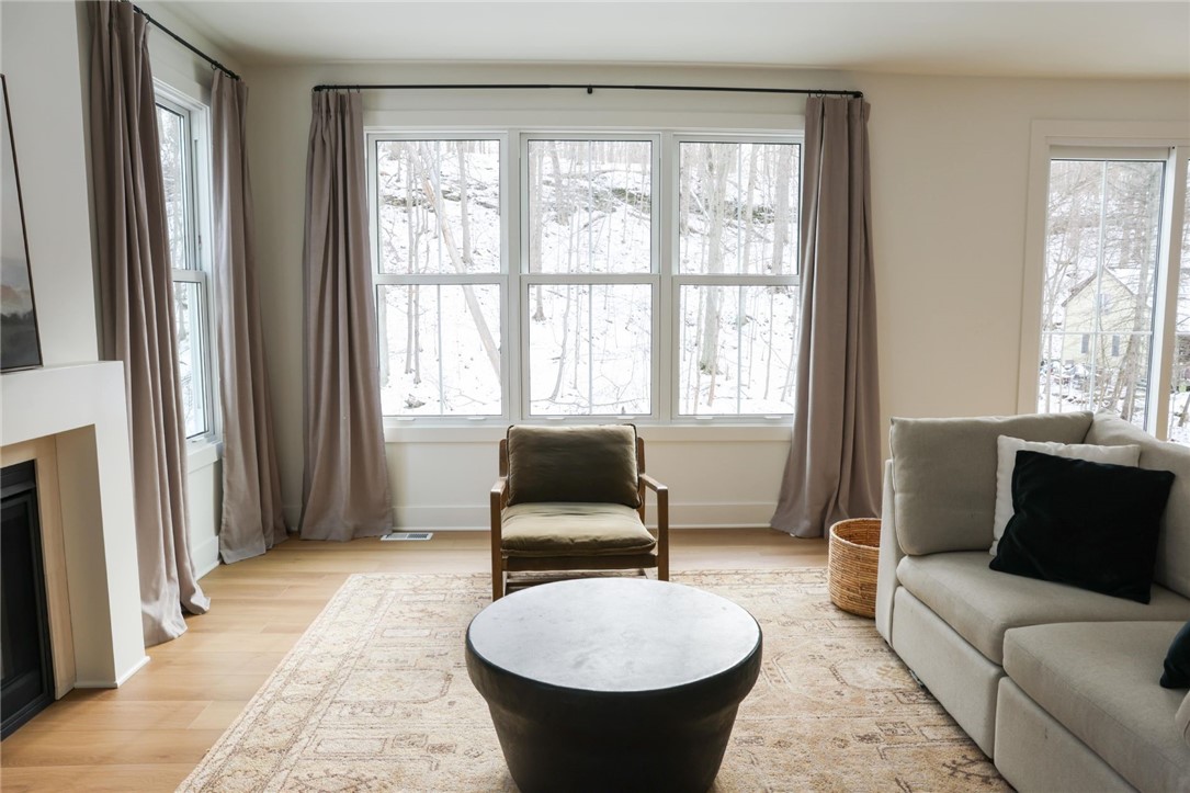 9767 Greiner Road Clarence, NY 14031 - Photo 5 of 36