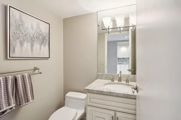 $3,000 | 5440 North Ocean Drive, Unit 903, Singer Island, FL 33404