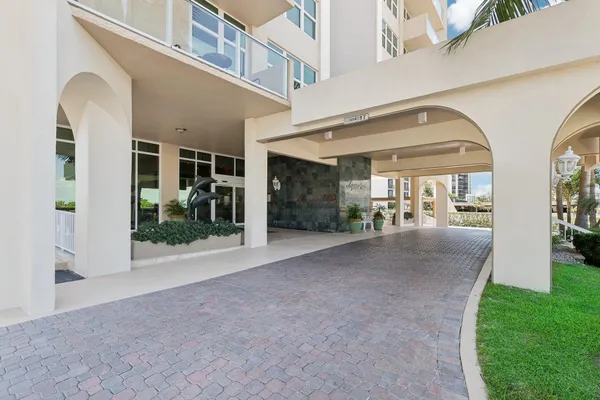 $3,000 | 5440 North Ocean Drive, Unit 903, Singer Island, FL 33404