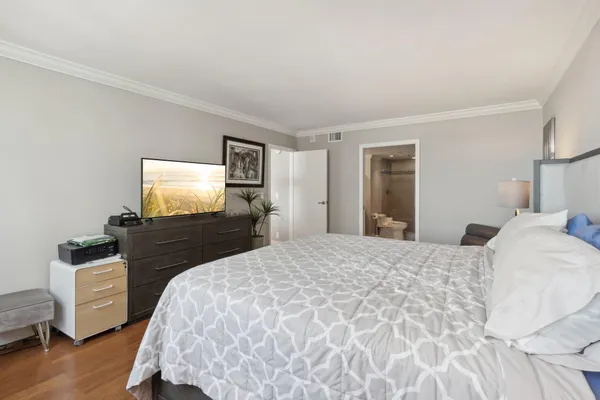 $3,000 | 5440 North Ocean Drive, Unit 903, Singer Island, FL 33404