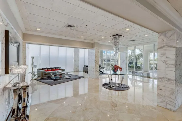 $3,000 | 5440 North Ocean Drive, Unit 903, Singer Island, FL 33404