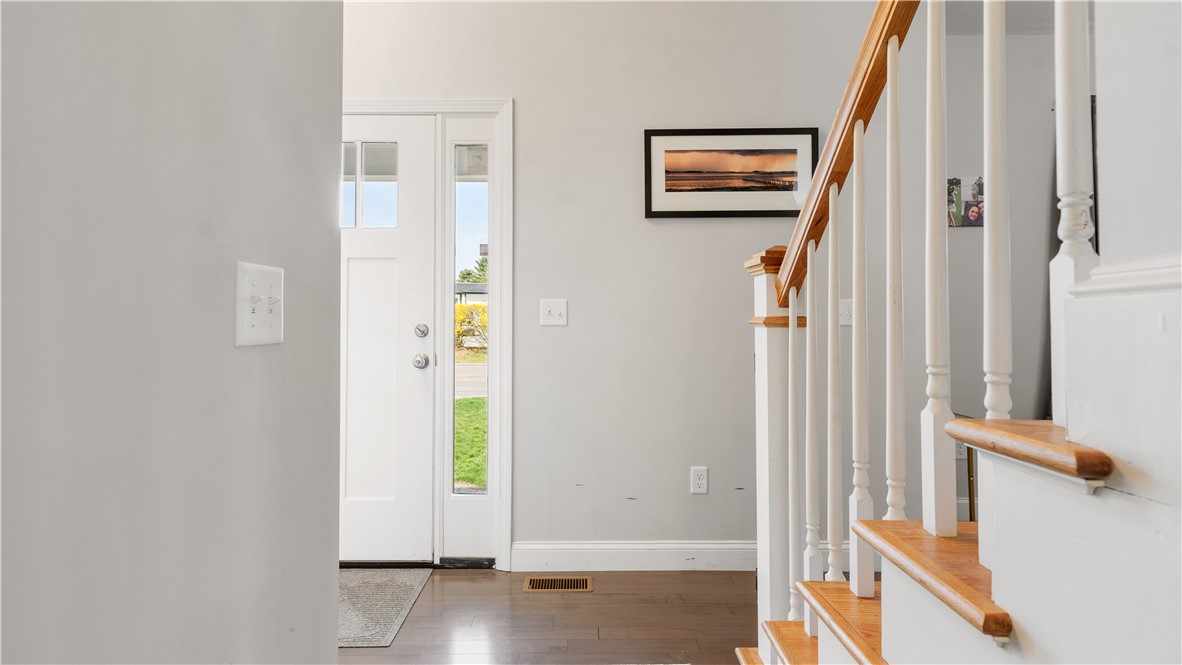 488 Long Street Warwick, RI 02886 - Photo 11 of 43