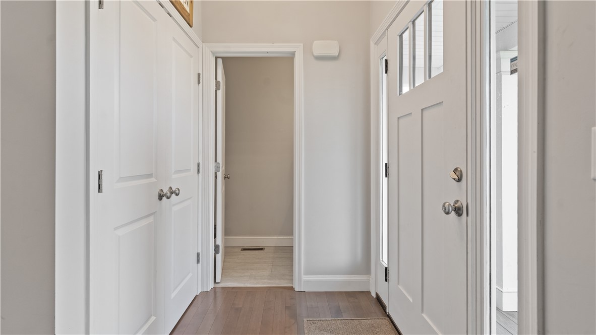 488 Long Street Warwick, RI 02886 - Photo 12 of 43