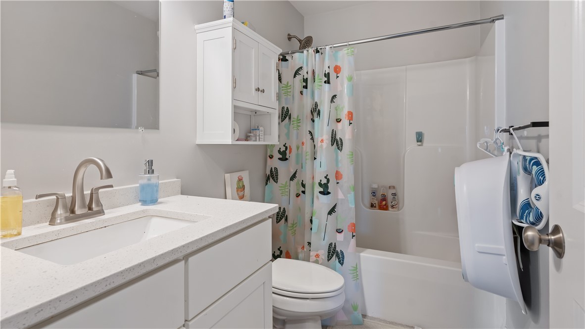 488 Long Street Warwick, RI 02886 - Photo 17 of 43