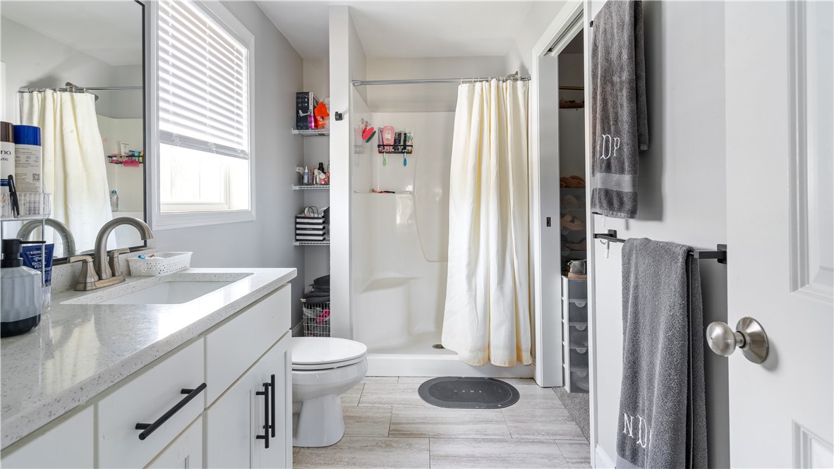 488 Long Street Warwick, RI 02886 - Photo 19 of 43