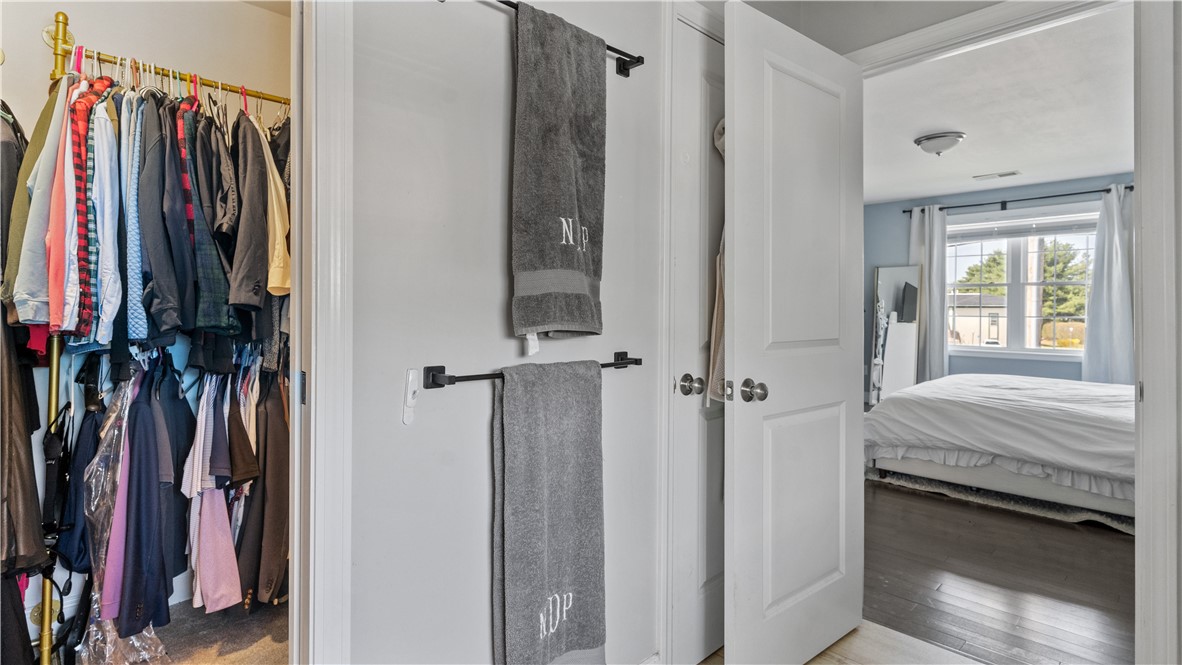 488 Long Street Warwick, RI 02886 - Photo 20 of 43