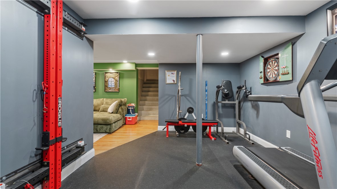 488 Long Street Warwick, RI 02886 - Photo 33 of 43